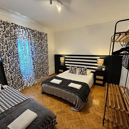 Апартаменти Apolonia 3 Frontal River View Лісабон